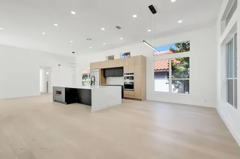 19207 Cloister Lake Lane Boca Raton FL 33498