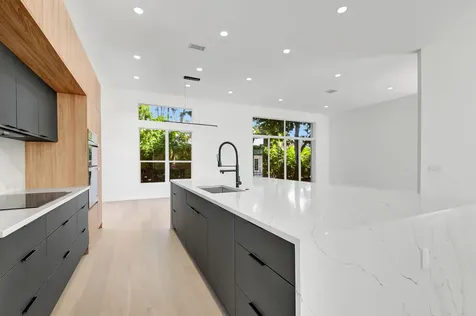 19207 Cloister Lake Lane Boca Raton FL 33498