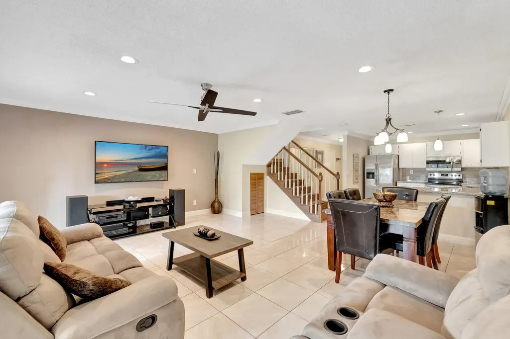 23359 Sw 55th Way Boca Raton FL 33433