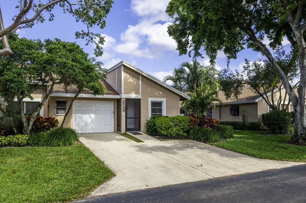 8089 Springtree Road Boca Raton FL 33496