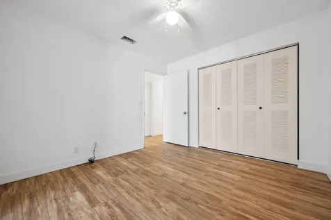 8089 Springtree Road Boca Raton FL 33496