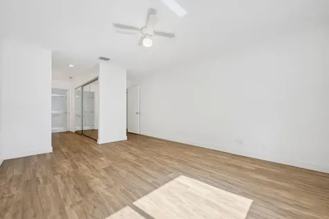 8089 Springtree Road Boca Raton FL 33496