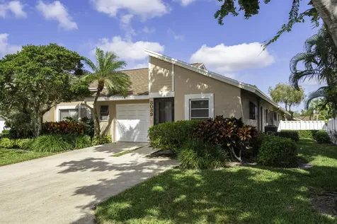 8089 Springtree Road Boca Raton FL 33496