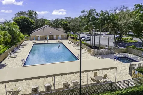 8089 Springtree Road Boca Raton FL 33496