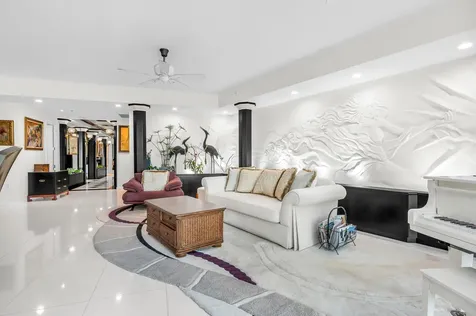 550 Se 5th Avenue Boca Raton FL 33432