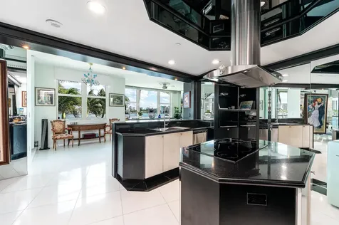 550 Se 5th Avenue Boca Raton FL 33432