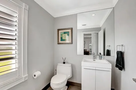10321 El Paraiso Place Delray Beach FL 33446