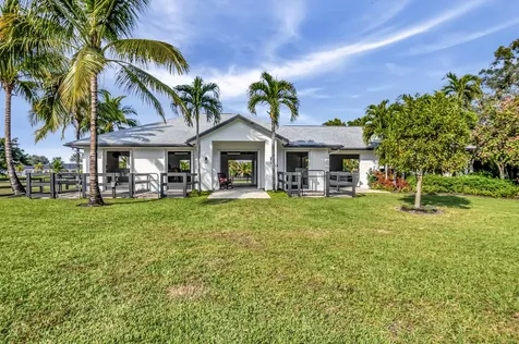 10321 El Paraiso Place Delray Beach FL 33446