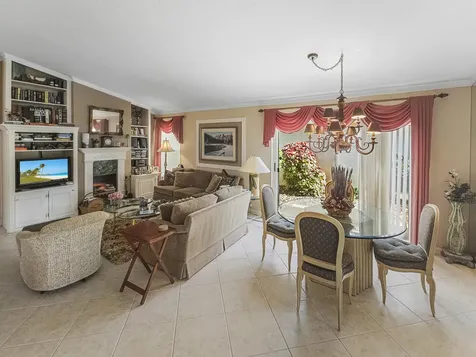 5122 Corbel Lake Way Boynton Beach FL 33437