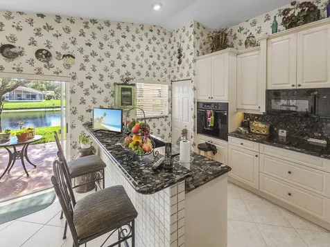 5122 Corbel Lake Way Boynton Beach FL 33437