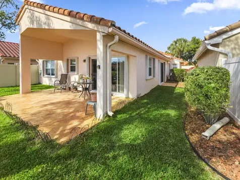 5122 Corbel Lake Way Boynton Beach FL 33437