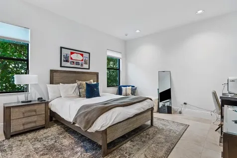 2708 Nw 75th Street Boca Raton FL 33496