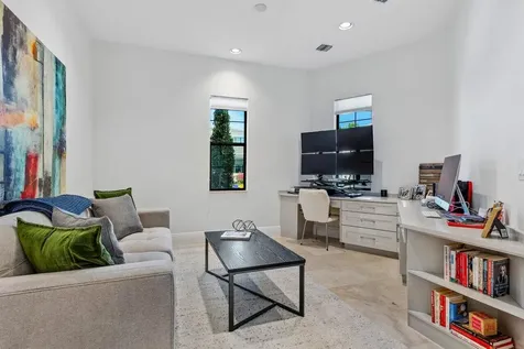 2708 Nw 75th Street Boca Raton FL 33496