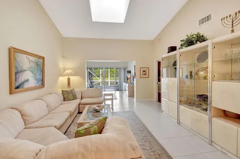7283 Summer Tree Drive Boynton Beach FL 33437