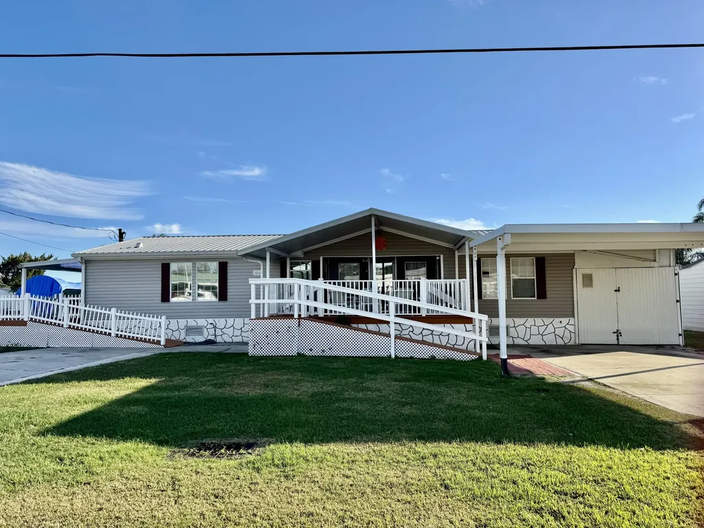 2132 Se 29th Street Okeechobee FL 34974
