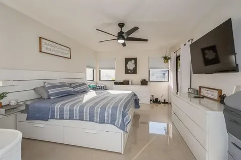 1060 Nw 19th Terrace Delray Beach FL 33445