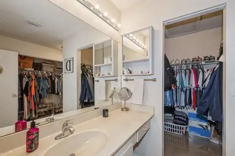 1060 Nw 19th Terrace Delray Beach FL 33445
