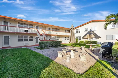 7 Andover A West Palm Beach FL 33417