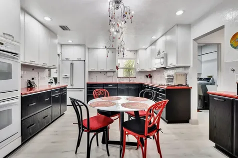 32 Hampshire Lane Boynton Beach FL 33436