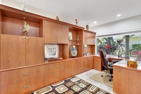 32 Hampshire Lane Boynton Beach FL 33436