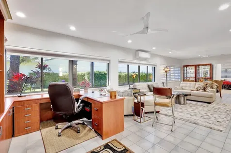 32 Hampshire Lane Boynton Beach FL 33436