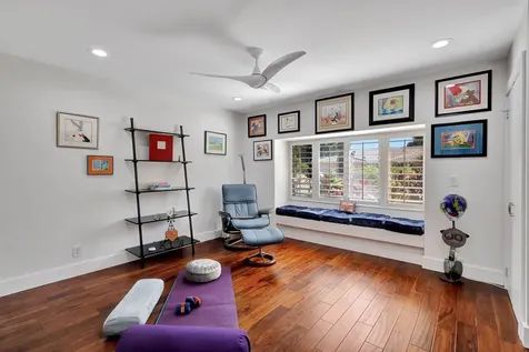 32 Hampshire Lane Boynton Beach FL 33436