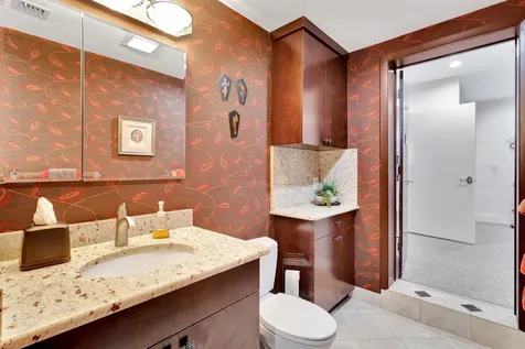 32 Hampshire Lane Boynton Beach FL 33436