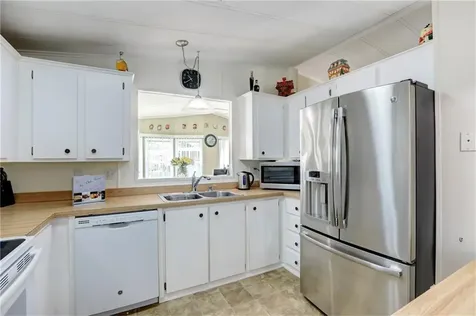 806 Lychee Drive Barefoot Bay FL 32976