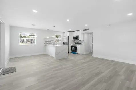 385 Flanders I Delray Beach FL 33484