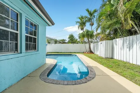 3861 Coelebs Avenue Boynton Beach FL 33436