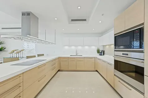 17301 Biscayne Boulevard North Miami Beach FL 33160