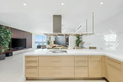 17301 Biscayne Boulevard North Miami Beach FL 33160