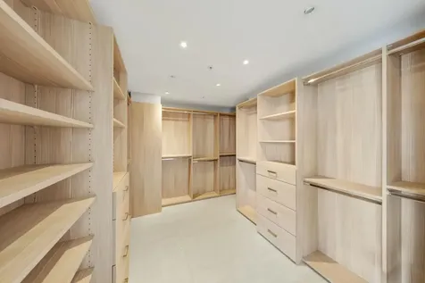17301 Biscayne Boulevard North Miami Beach FL 33160