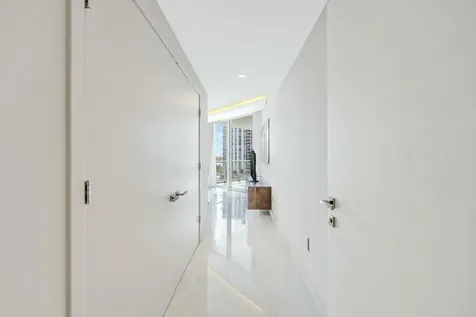 17301 Biscayne Boulevard North Miami Beach FL 33160