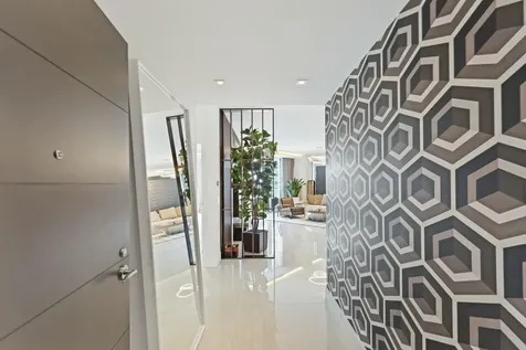 17301 Biscayne Boulevard North Miami Beach FL 33160