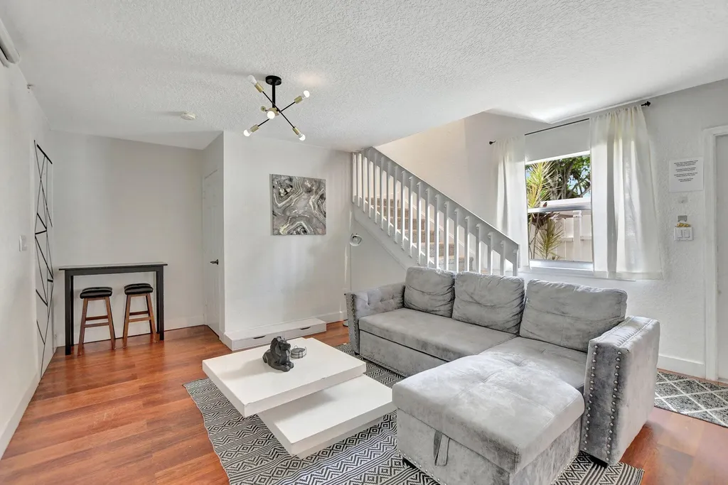 8176 Scenic Turn Boca Raton FL 33433