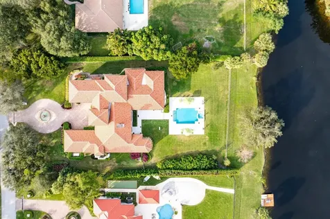 5603 Whirlaway Road Palm Beach Gardens FL 33418