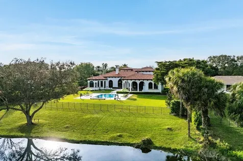 5603 Whirlaway Road Palm Beach Gardens FL 33418