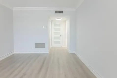 2840 Cynthia 204 Lane Lake Worth Beach FL 33461