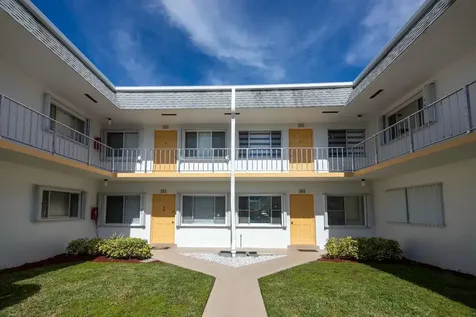2840 Cynthia 204 Lane Lake Worth Beach FL 33461