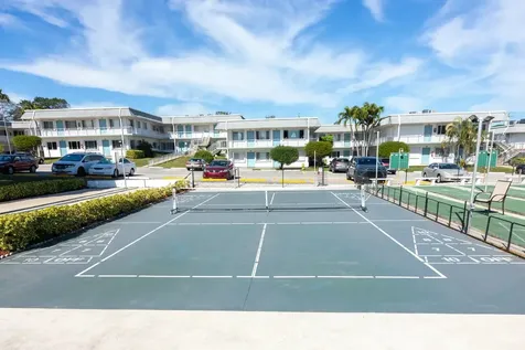 2840 Cynthia 204 Lane Lake Worth Beach FL 33461