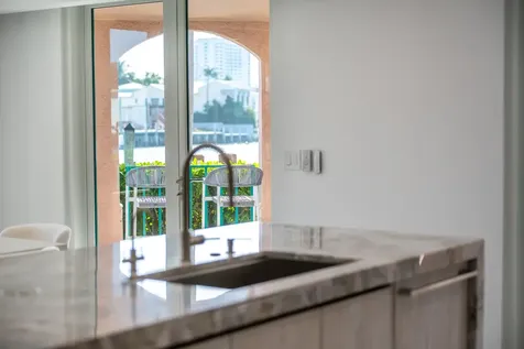 100 Se 5th Avenue Boca Raton FL 33432