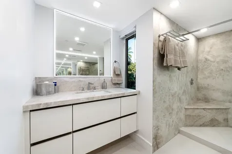 100 Se 5th Avenue Boca Raton FL 33432