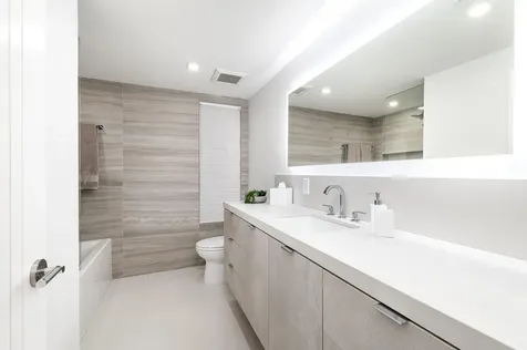 100 Se 5th Avenue Boca Raton FL 33432