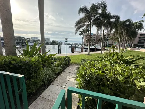 100 Se 5th Avenue Boca Raton FL 33432