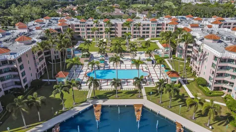 100 Se 5th Avenue Boca Raton FL 33432