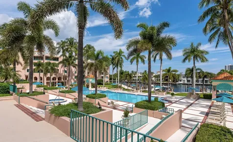 100 Se 5th Avenue Boca Raton FL 33432