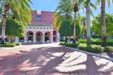 100 Se 5th Avenue Boca Raton FL 33432