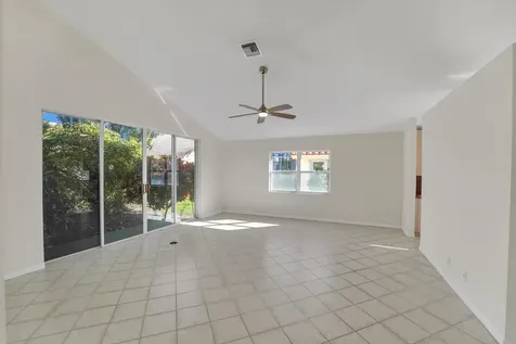 7375 Sterling Falls Lane Boynton Beach FL 33437