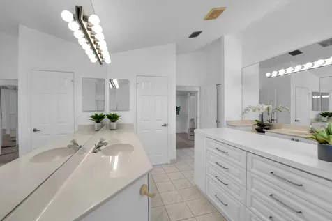 7375 Sterling Falls Lane Boynton Beach FL 33437